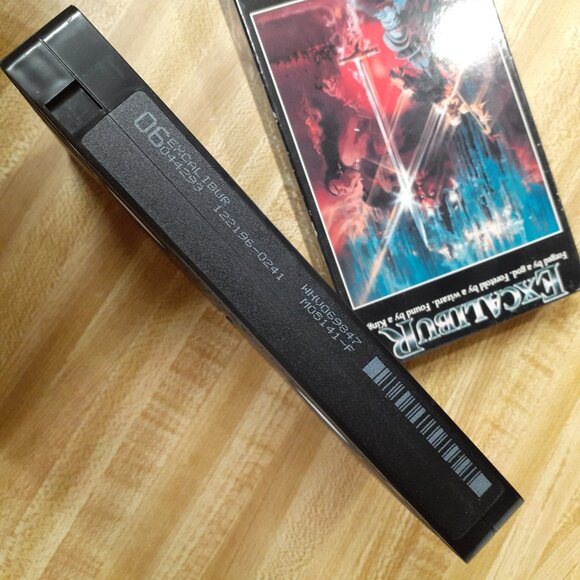 Excalibur 1981 VHS Fantasy Cult Classic Helen Mirren Liam Neeson Gabriel Byrne - Picture 10 of 10